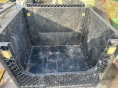 Black Plastic Stillage