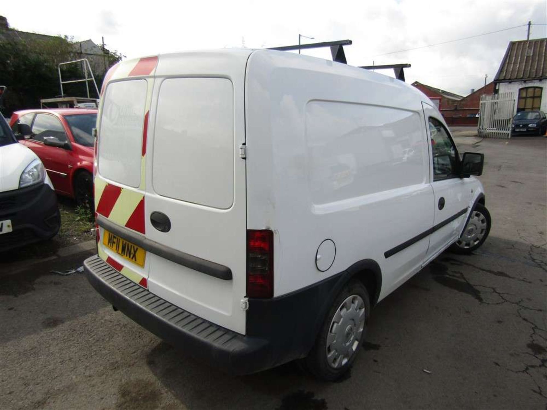 2011 11 Reg Vauxhall Combo 2000 CDTI 16v (Direct United Utilities Water) - Image 4 of 7