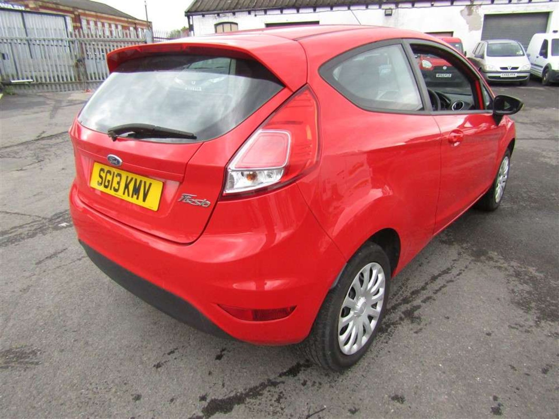 2013 13 reg Ford Fiesta Style - Image 4 of 6