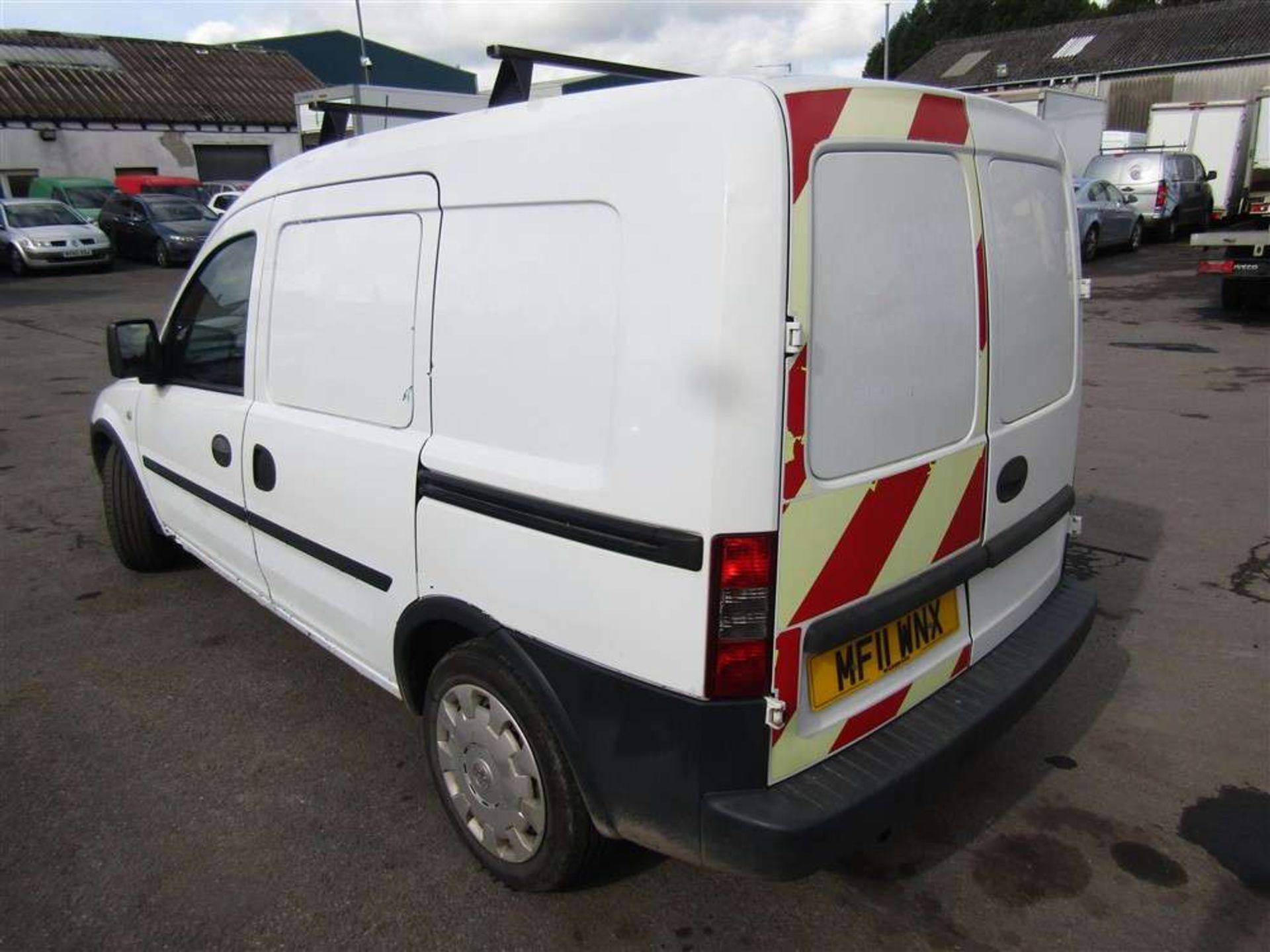 2011 11 Reg Vauxhall Combo 2000 CDTI 16v (Direct United Utilities Water) - Image 3 of 7