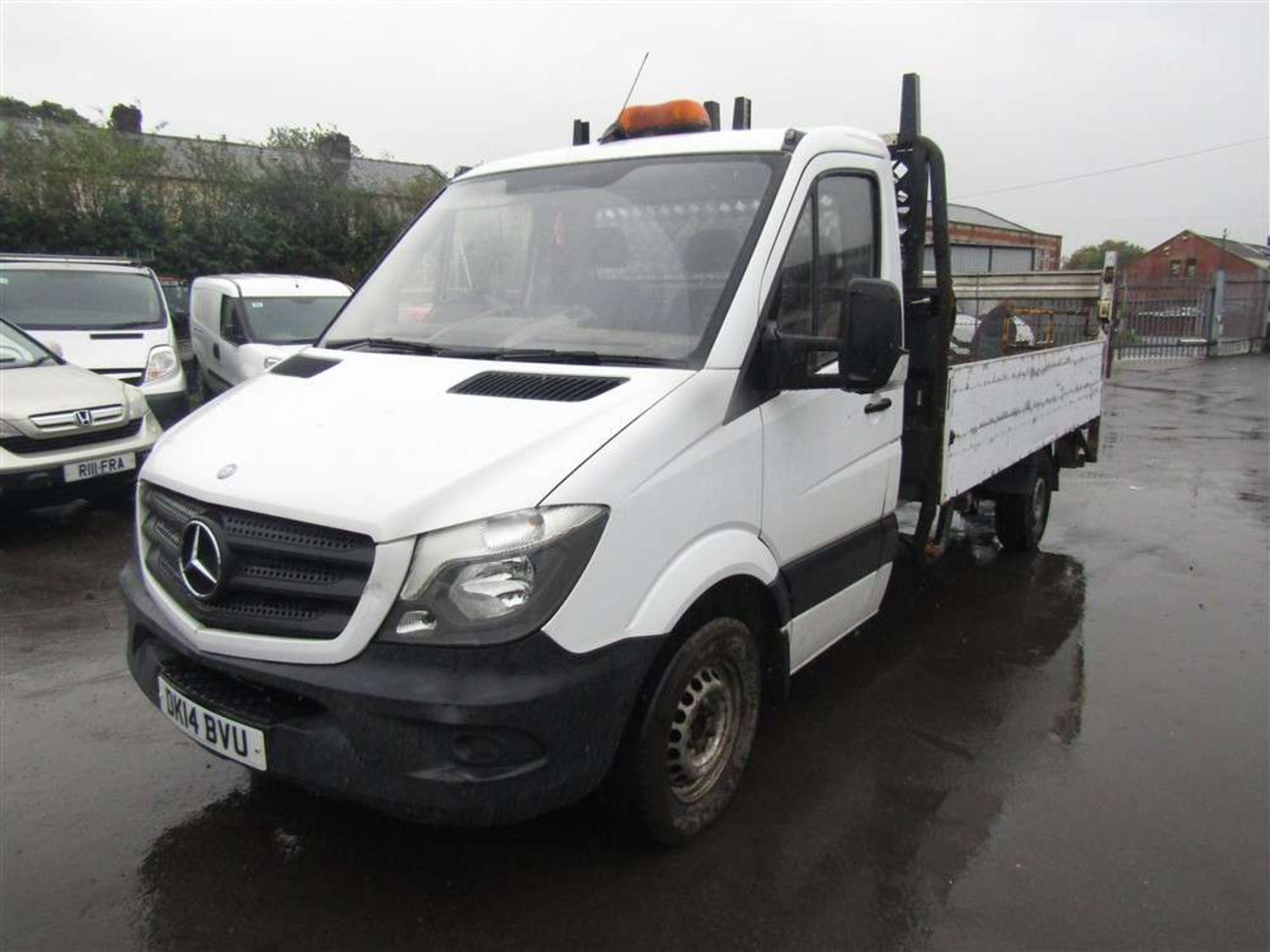 2014 14 reg Mercedes Spriner 313 CDI Dropside - Image 2 of 6