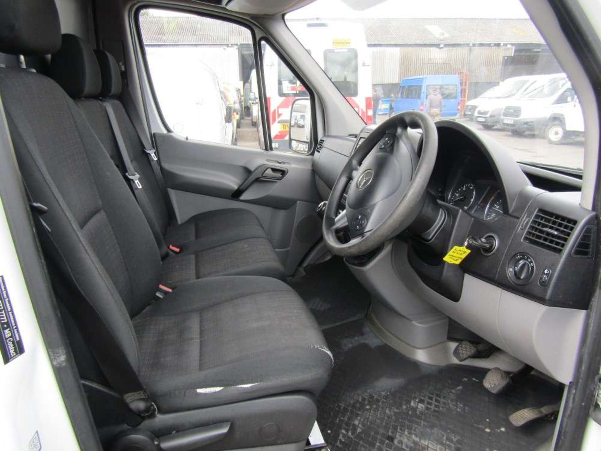 2014 14 reg Mercedes Sprinter 313 CDI - Image 6 of 7