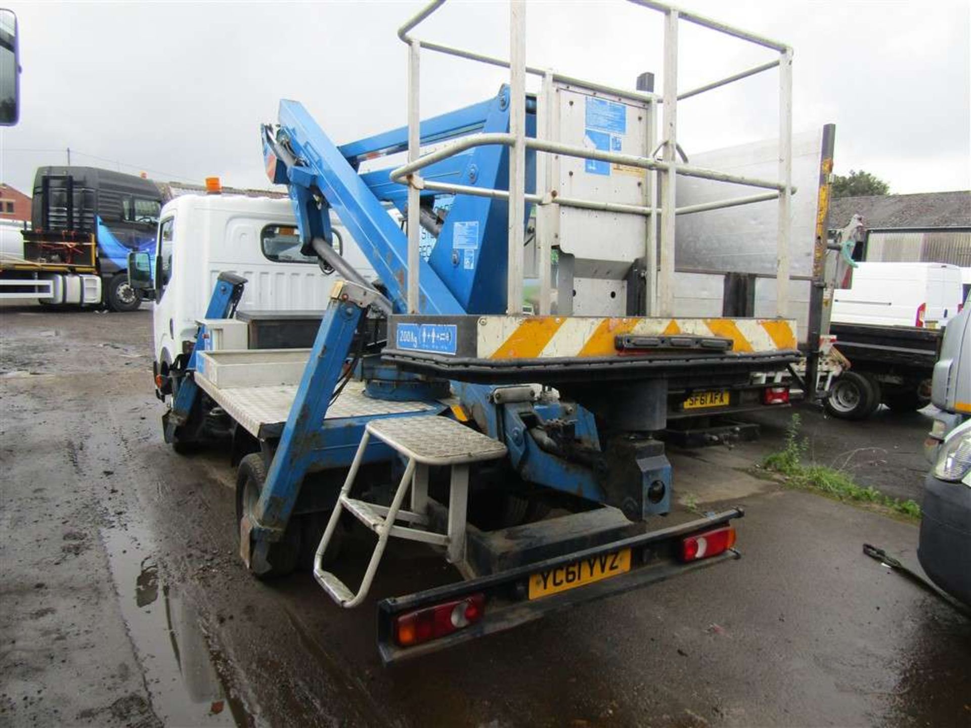 2011 61 Reg Nissan Cabstar 35.13 S/C SWB Cherry Picker - Image 3 of 6