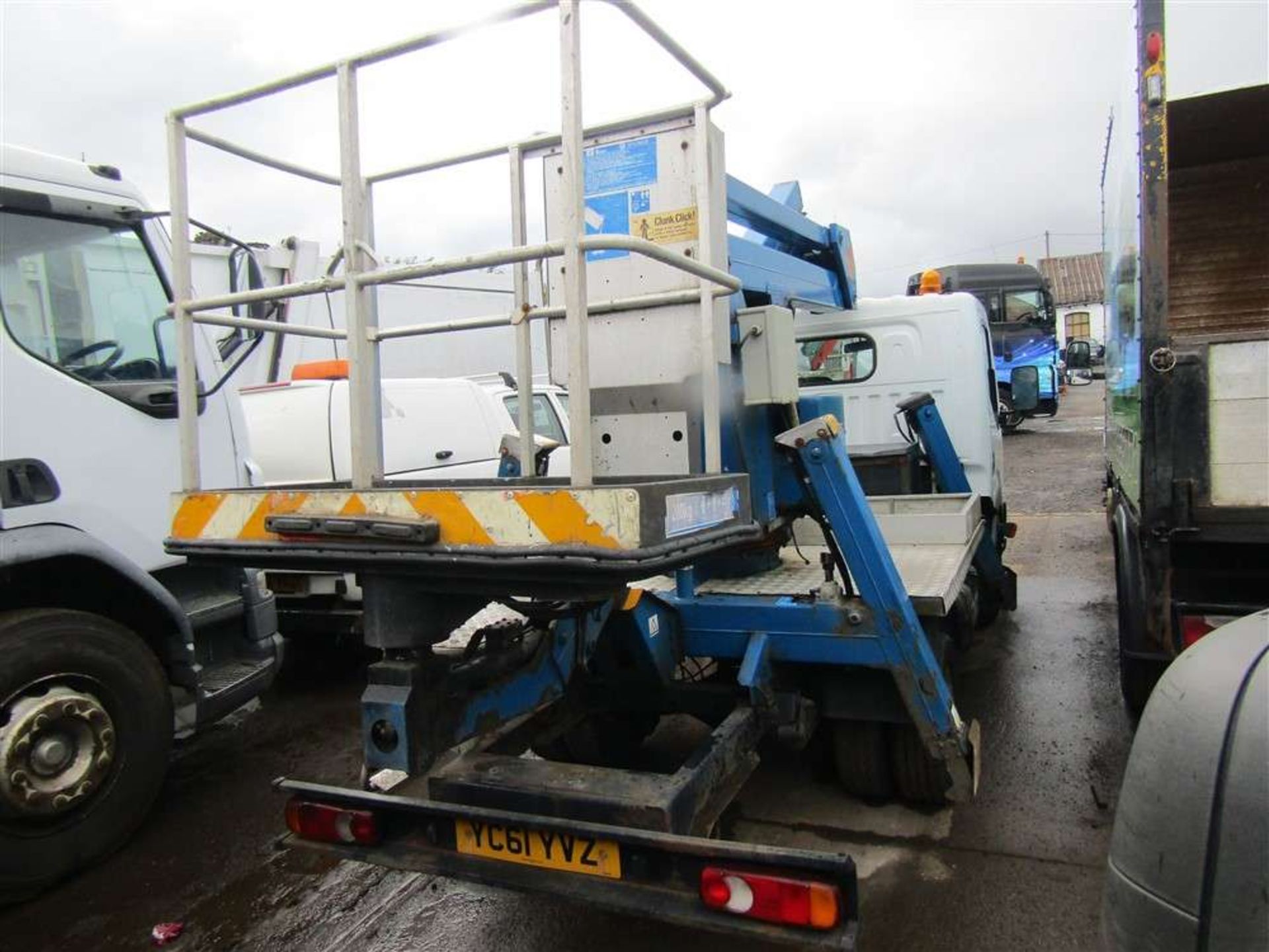 2011 61 Reg Nissan Cabstar 35.13 S/C SWB Cherry Picker - Image 4 of 6