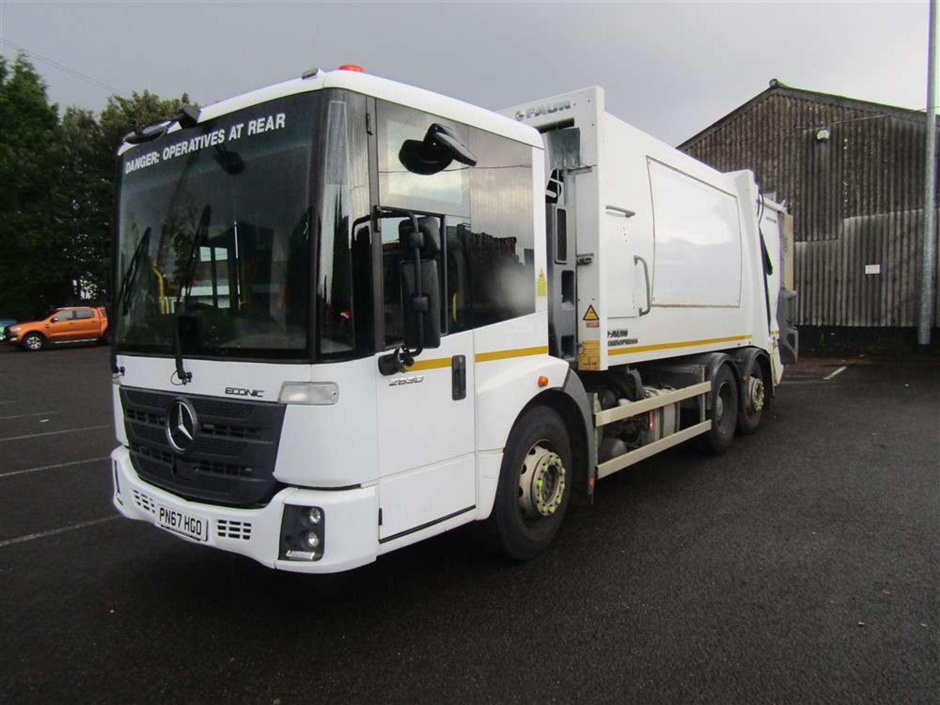 2017 67 reg Mercedes Econic 2630 Refuse Wagon (Direct Council) - Image 2 of 6