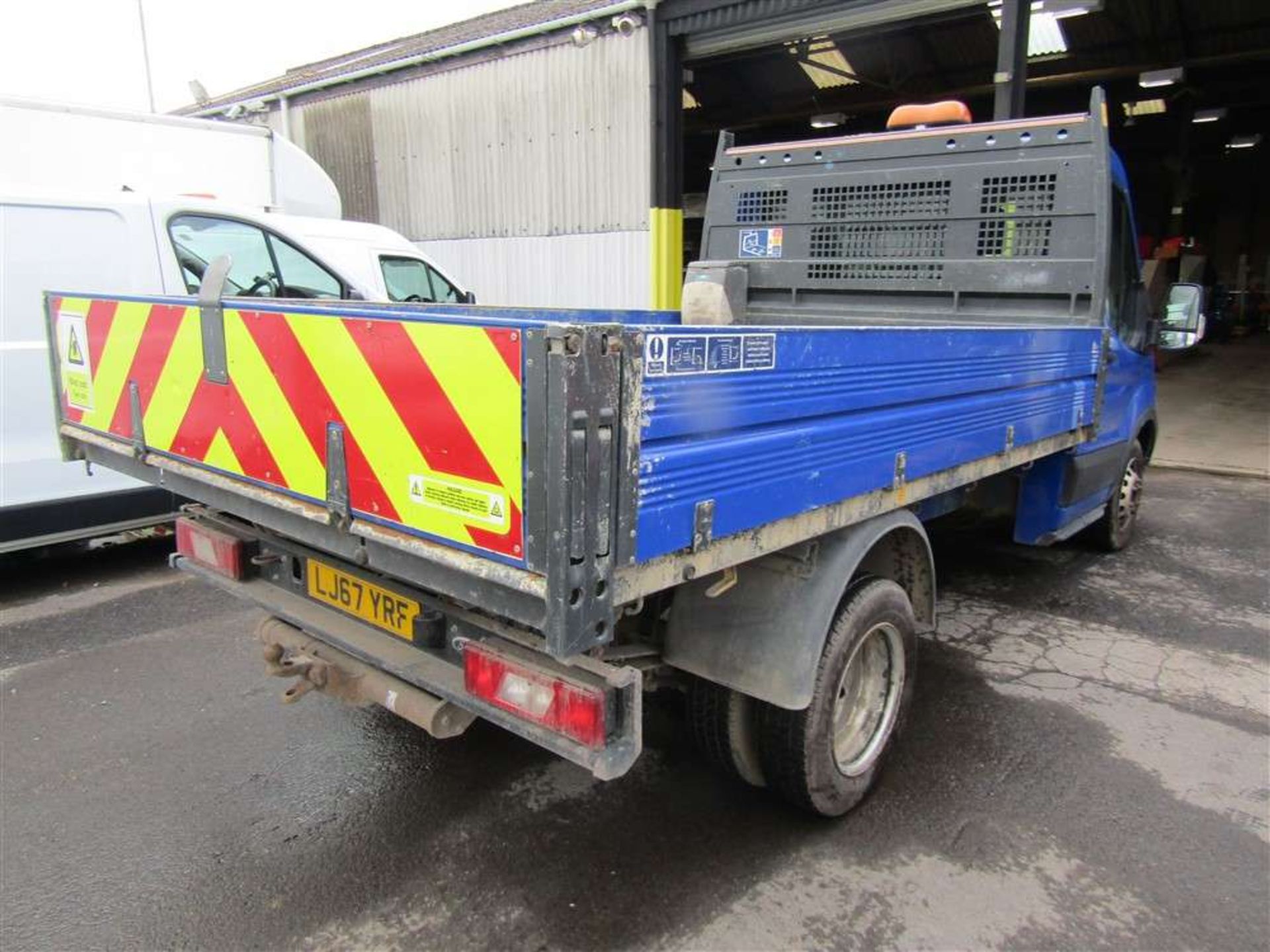 2017 67 reg Ford Transit 350 Tipper - Image 4 of 6