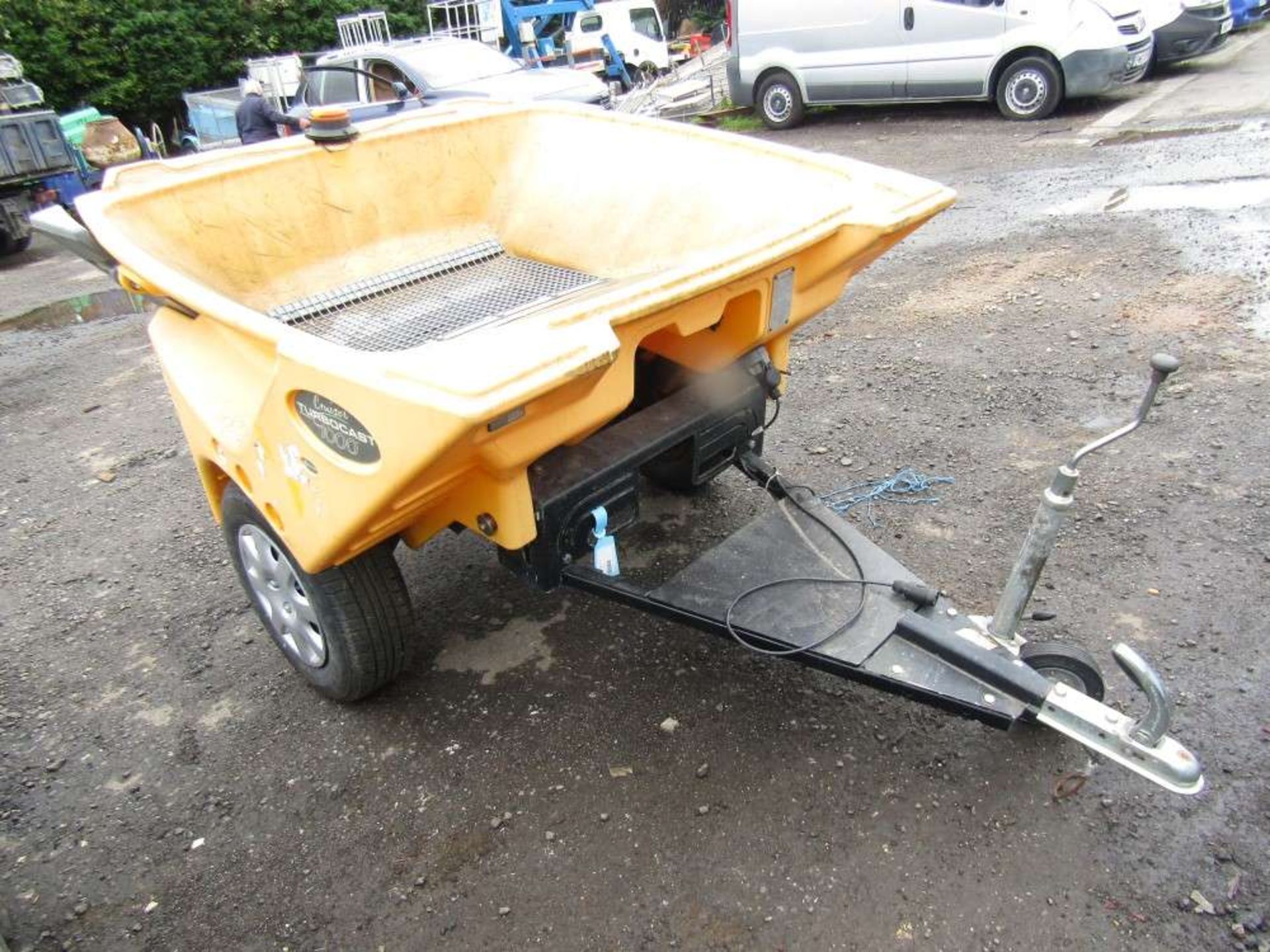 Turbocast 1000 Grit Spreader (Direct Council) - Image 2 of 4