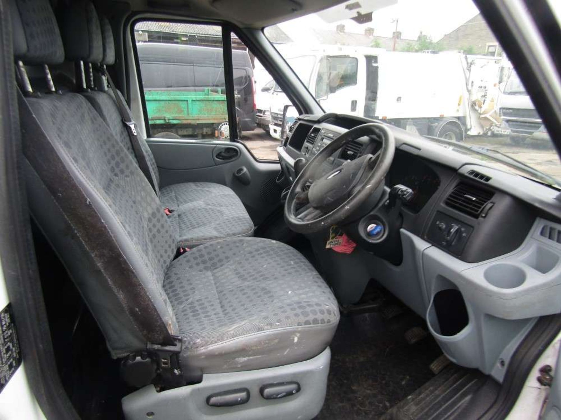 2011 60 reg Ford Transit 85 T260M FWD - Image 6 of 7