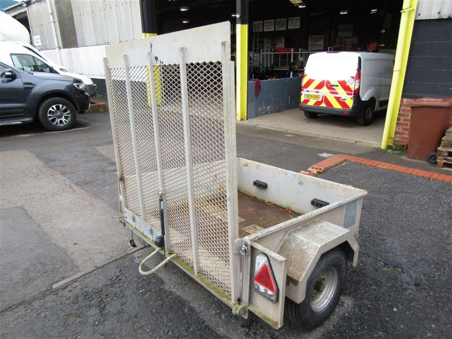 Small Trailer with Ramp - Image 4 of 4