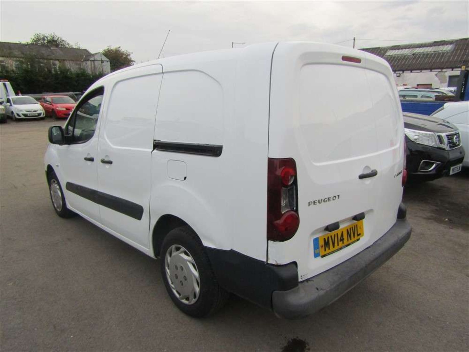 2014 14 reg Peugeot Partner CRC HDI 5 Seat LWB Crew Van - Image 3 of 8