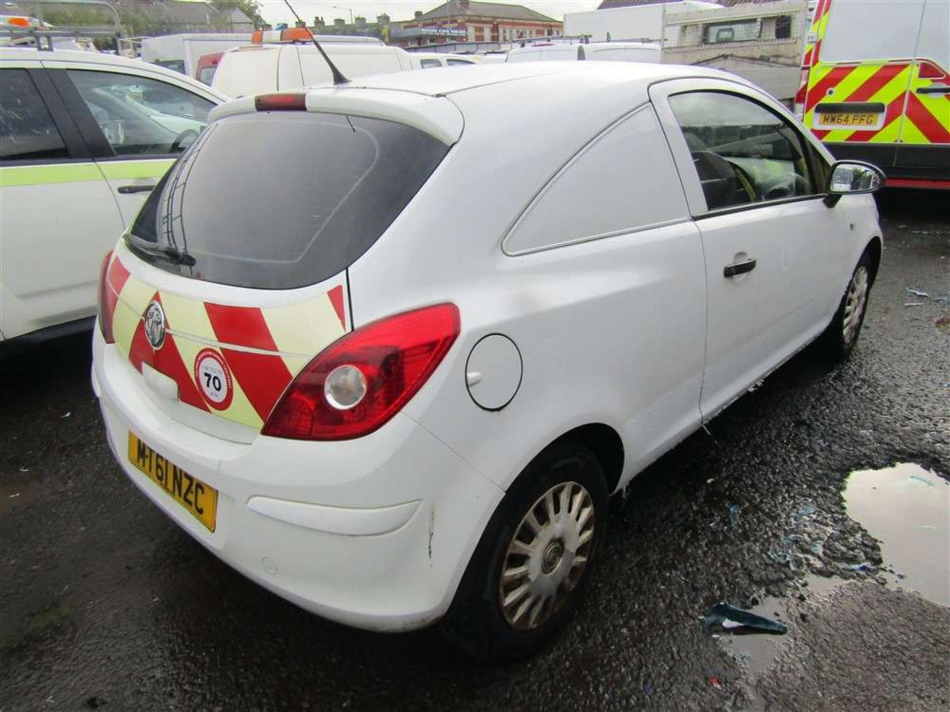 2011 61 reg Vauxhall Corsa CDTI Ecoflex S/S (Starts But Clutch Issues) (Direct UU Water) - Image 4 of 7