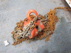 Block & Tackle c/w Extra Long Chain