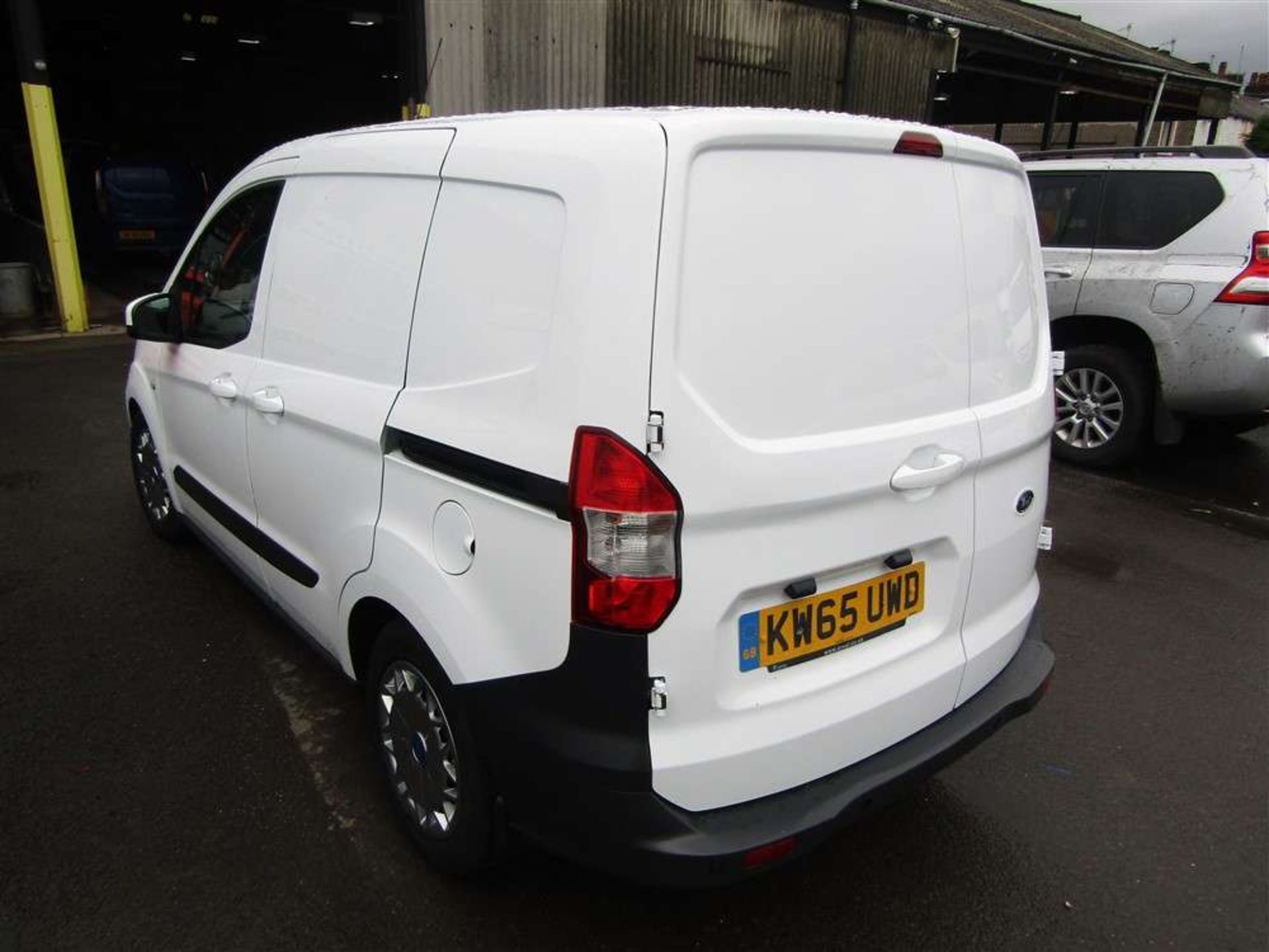 2016 65 reg Ford Transit Courier Trend TDCI - Image 3 of 7