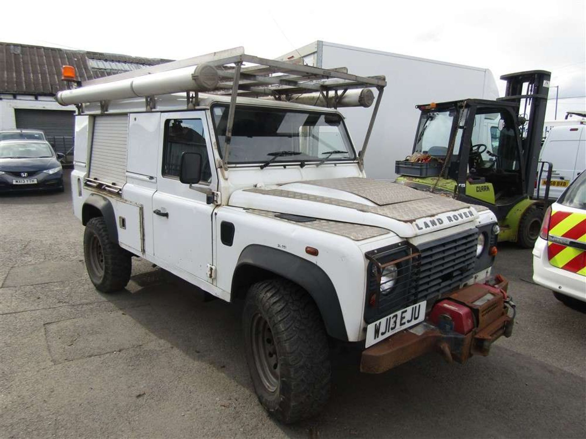 2013 13 reg Land Rover Defender 110 TDCI Utility Defender c/w Winch