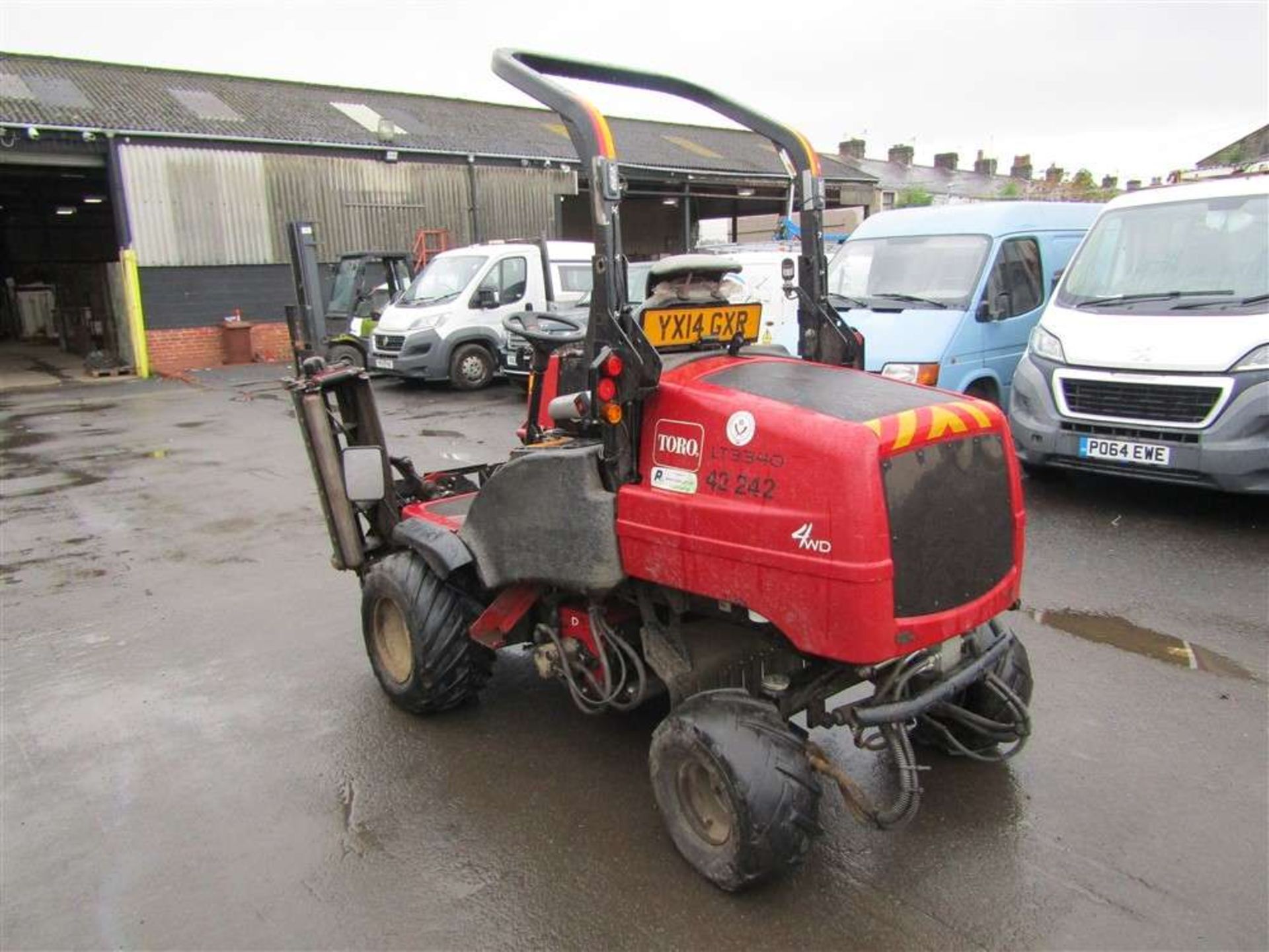 2014 14 reg Toro LT3340 4wd Mower (Direct Council) - Image 3 of 5