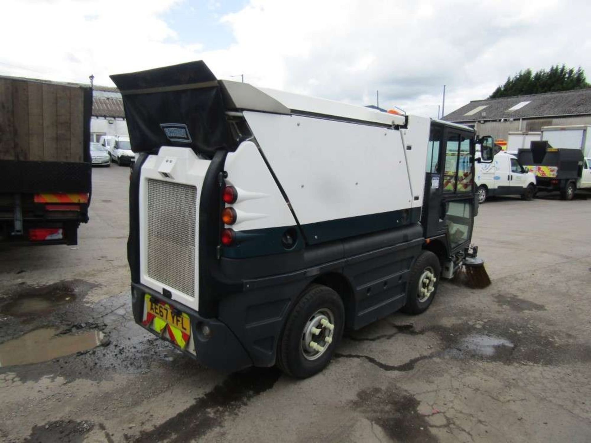 2017 67 reg Schmidt Swingo 200 (Direct United Utilities Water) - Image 4 of 10