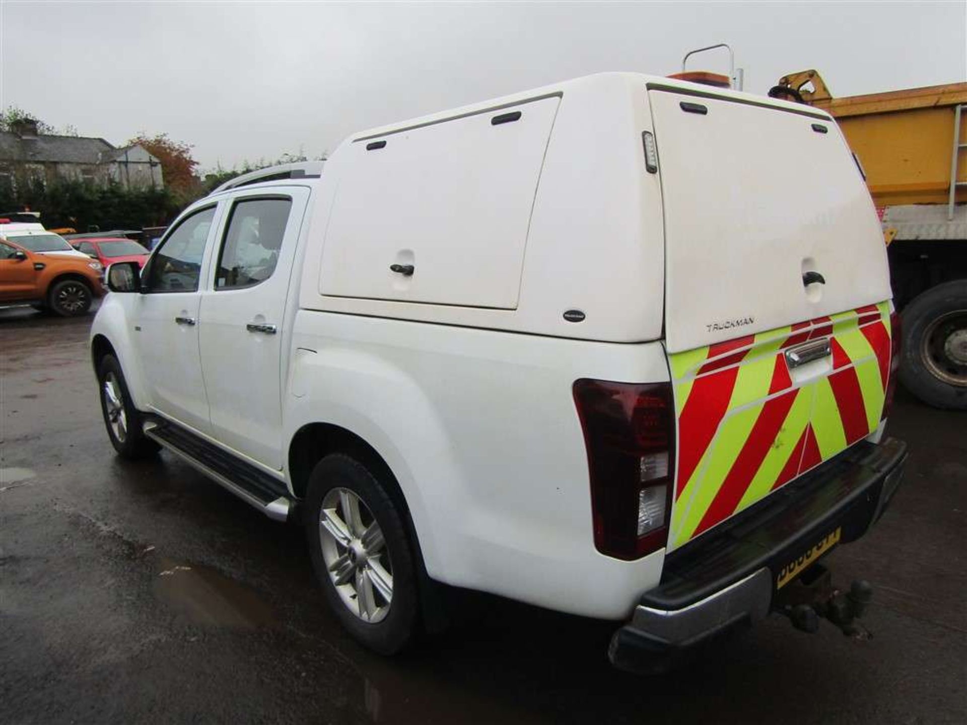 2018 68 reg Isuzu D-Max Utah D/Cab Pickup - Image 3 of 6