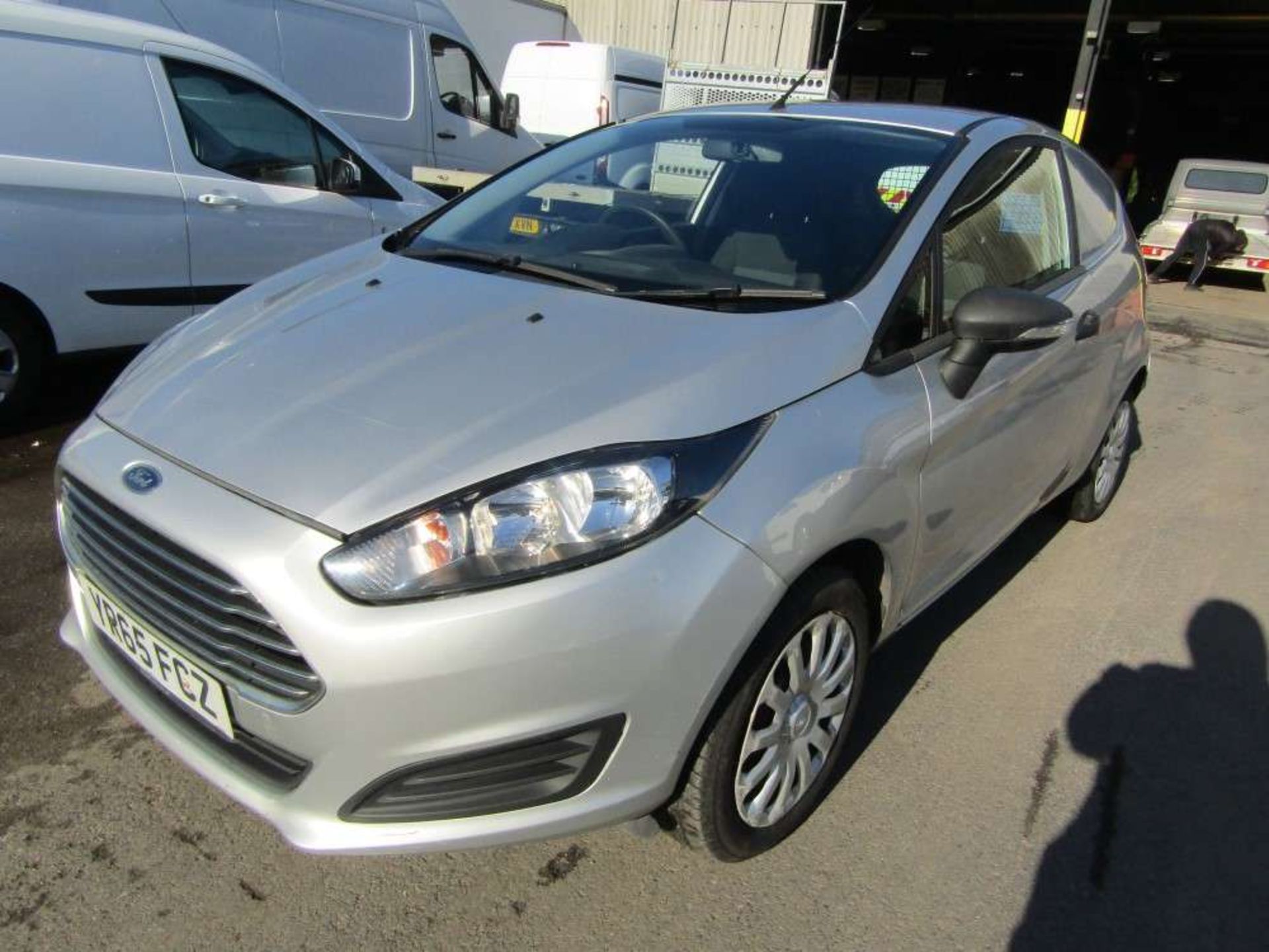 2015 65 reg Ford Fiesta Base TDCI Van - Image 2 of 7