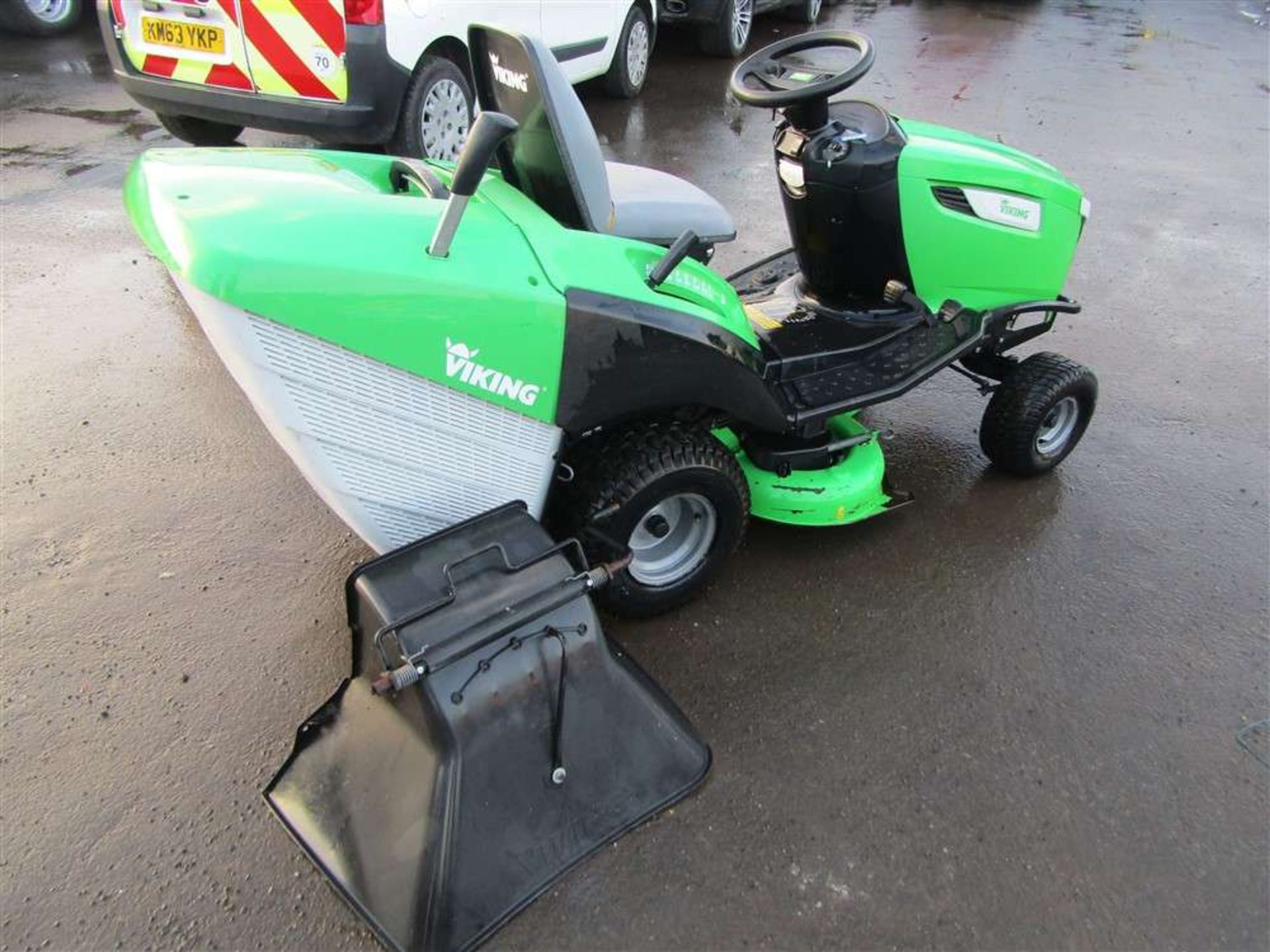 Viking T5 MT 5097 Z Ride On Petrol Mower - Image 5 of 6