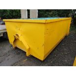 HLS Wood Skip 7.5t Hooklift