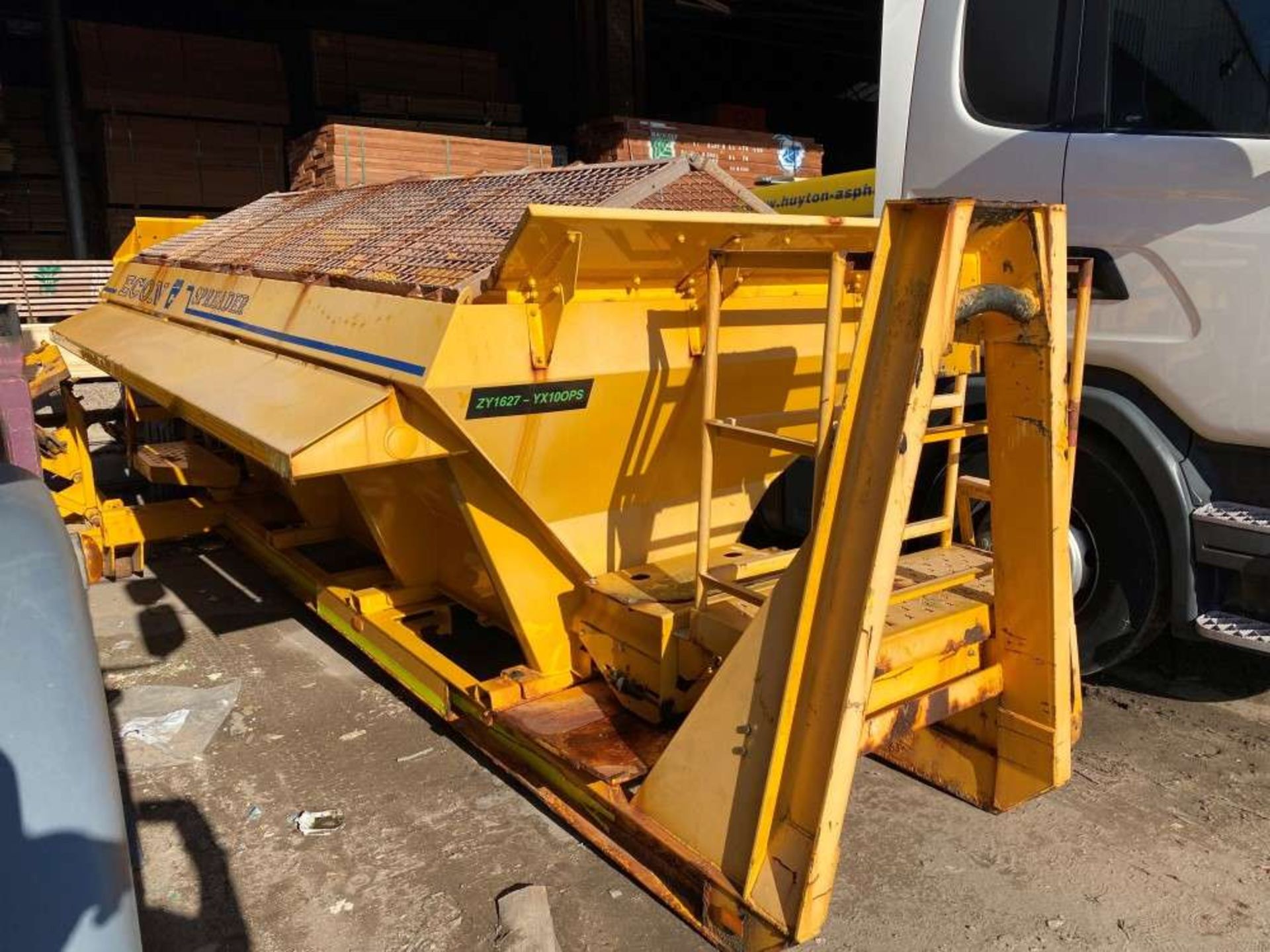 Econ Hook Loader Gritter Body (Sold On Site - Location Liverpool)