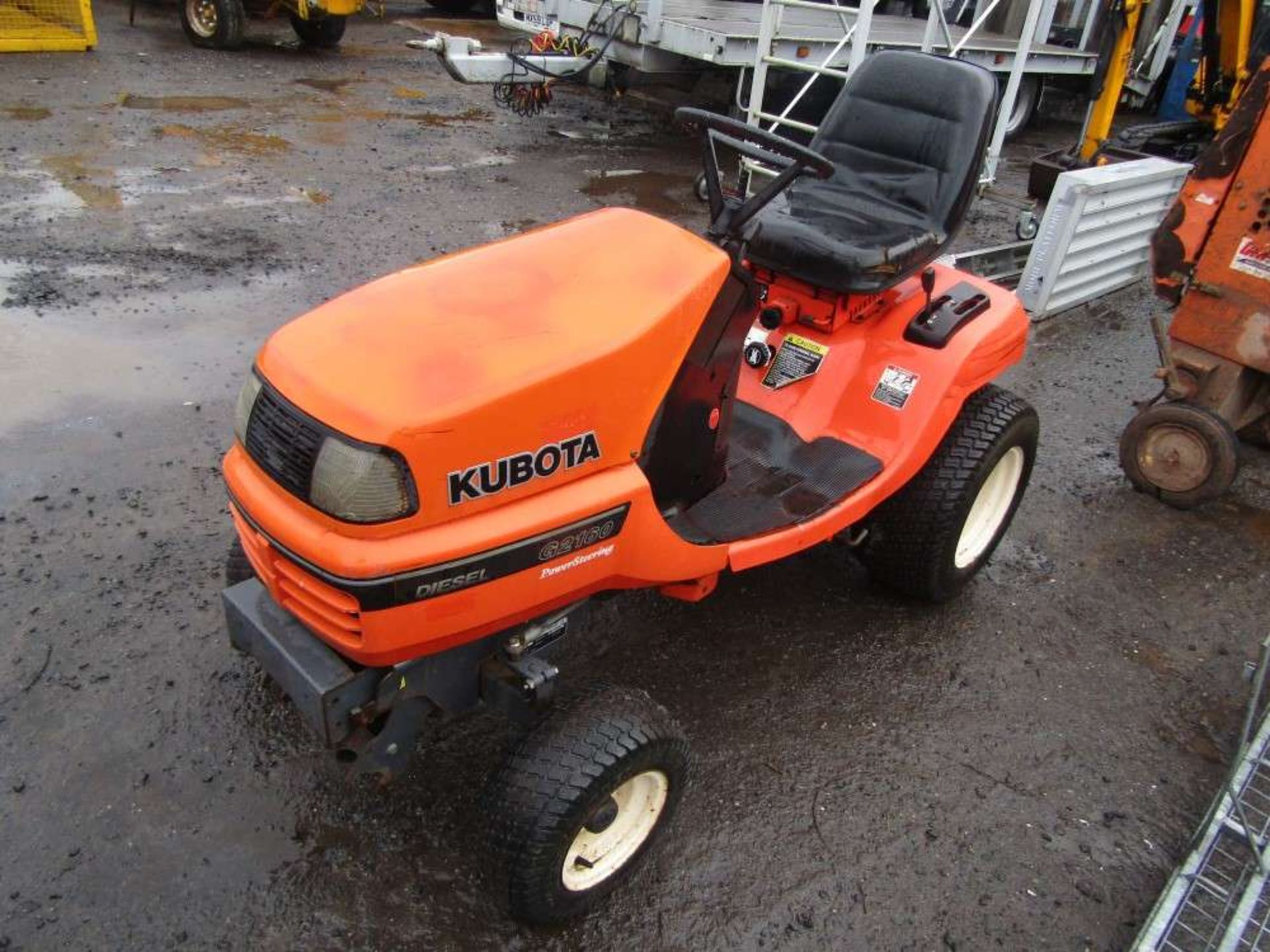 2001 Kubota G2160 Power Steering 3 Cylinder Diesel Tractor - Image 2 of 7