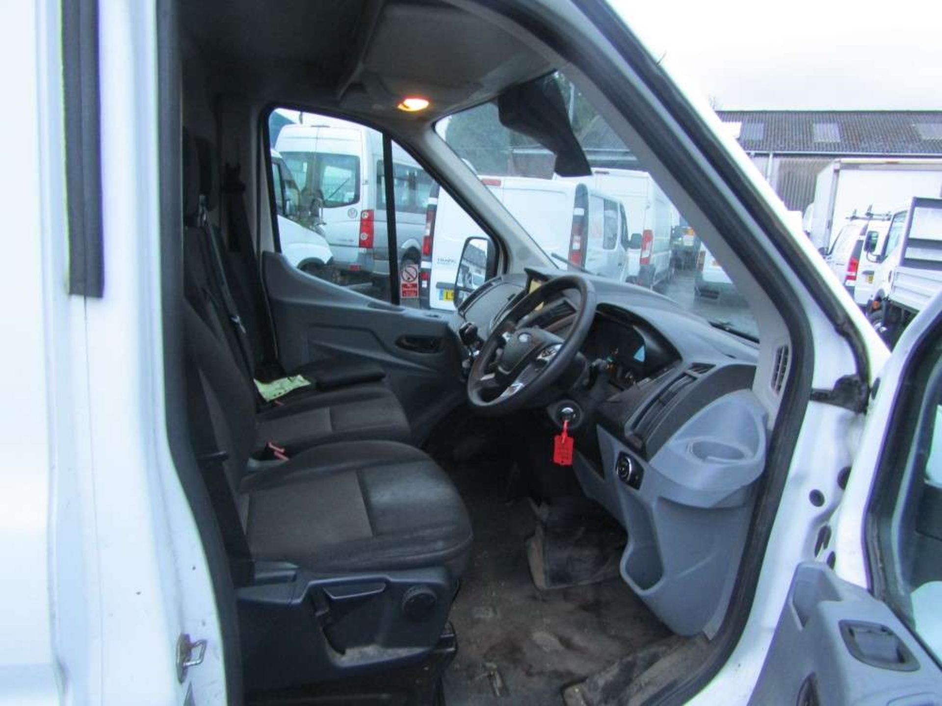 2018 68 reg Ford Transit 310 TDCI Van - Image 6 of 7