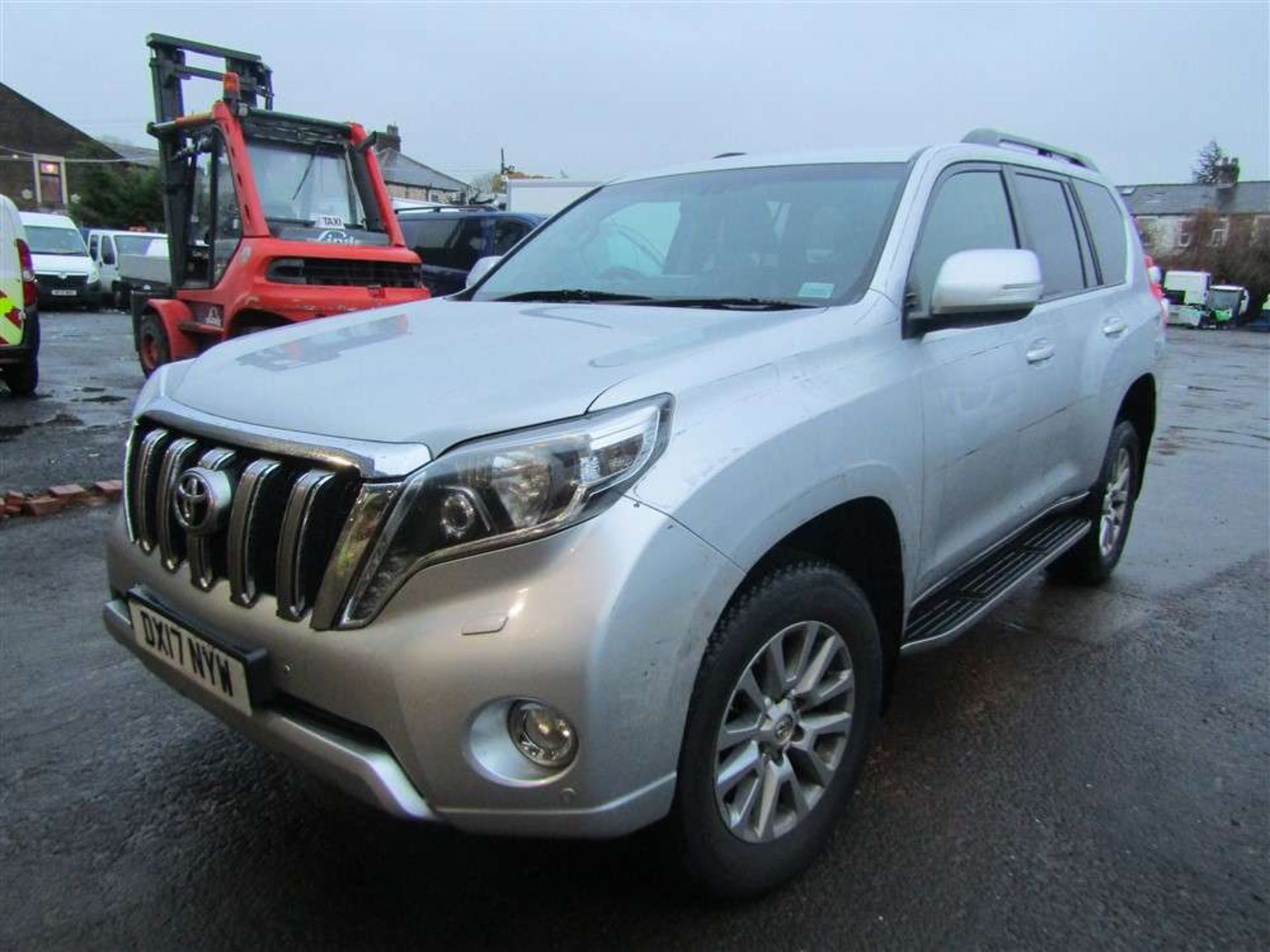 2017 17 reg Toyota Land Cruiser Icon D-4D Auto (Direct Council) - Image 2 of 6