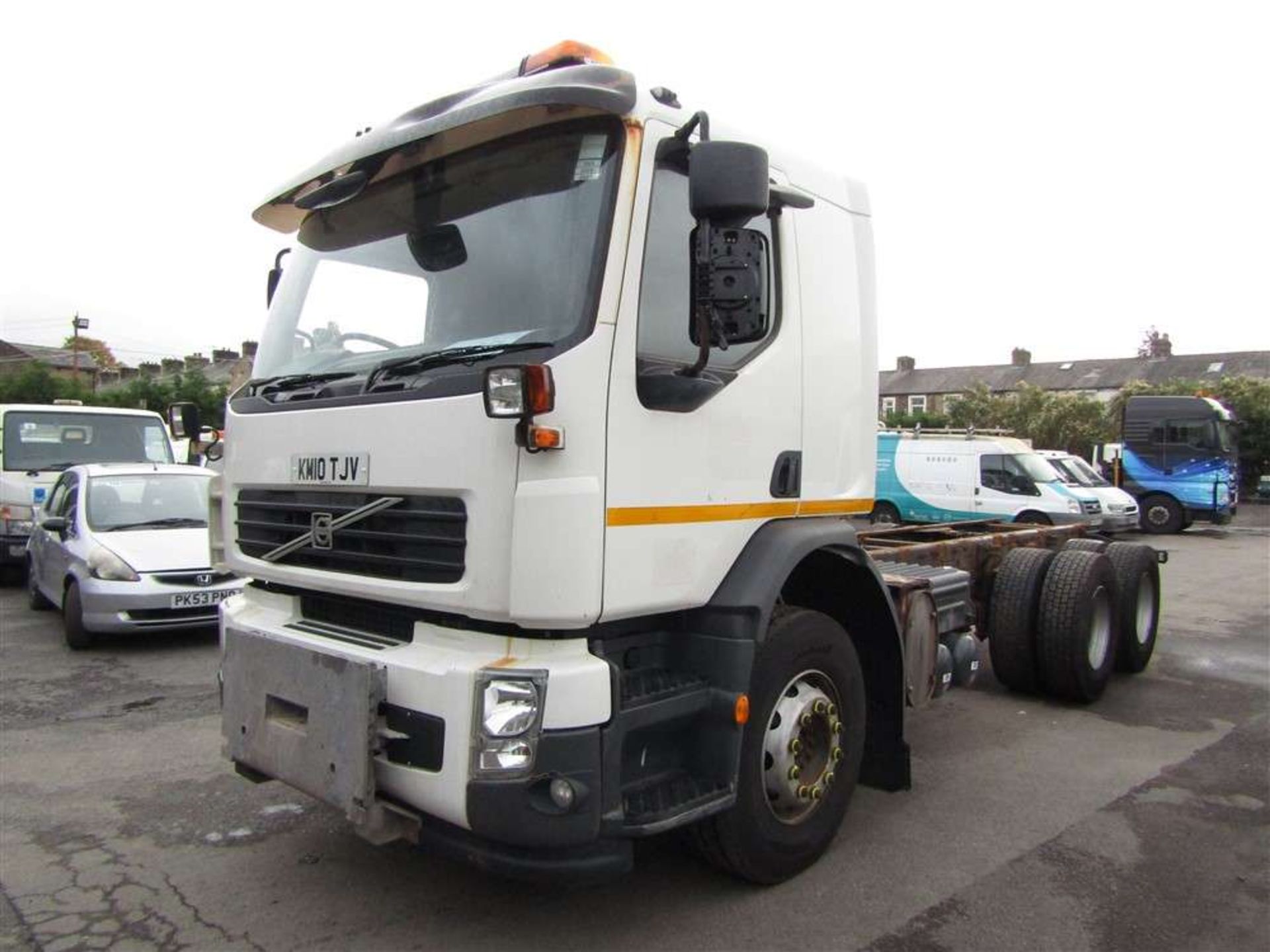 2010 10 reg Volvo 340 6 x 4 Chassis Cab - Image 2 of 6