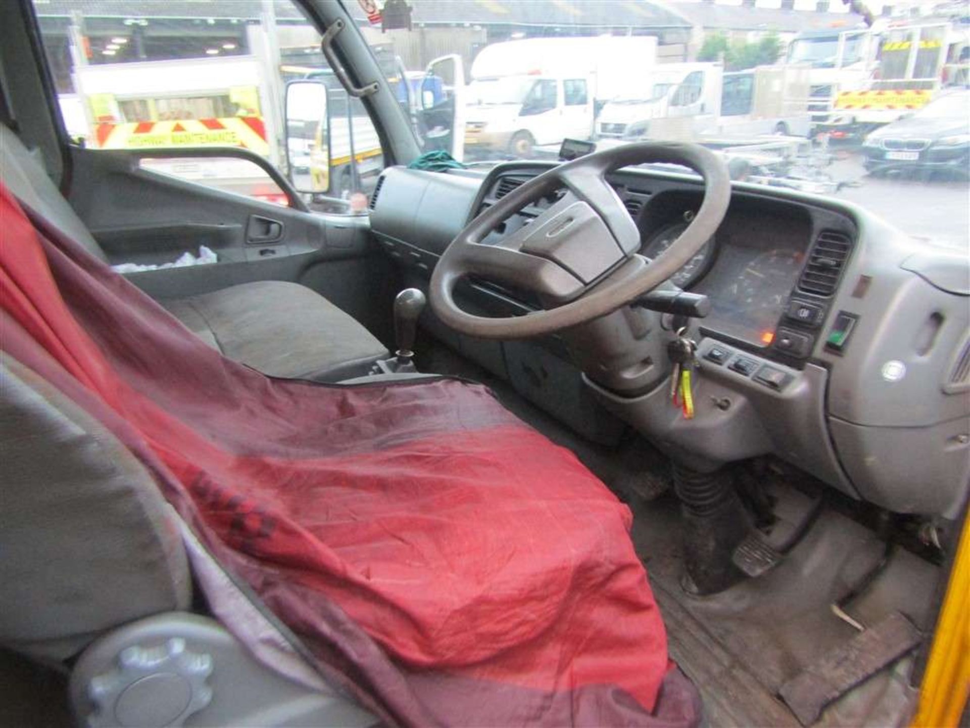 2000 W reg Mitsubishi Canter Speck Lift Breakdown Recovery Truck - Image 5 of 6