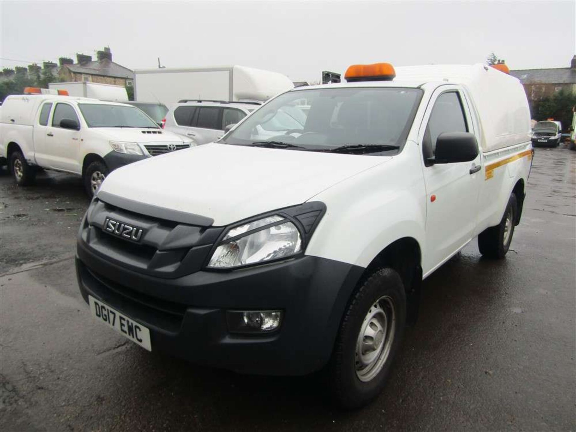 2017 17 reg Isuzu D- Max S/C Twin Turbo TD - Image 2 of 6