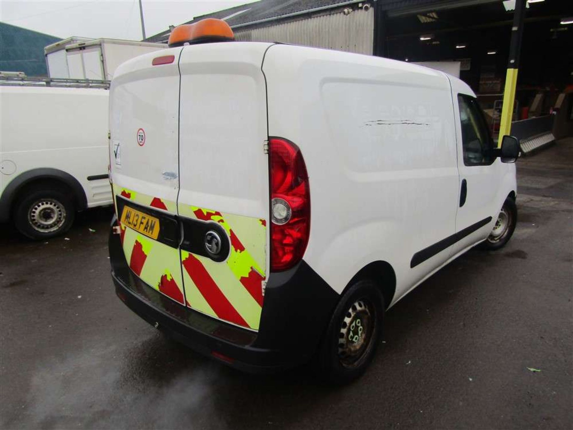 2013 13 reg Vauxhall Combo 2000 CDTI SS E-Flex (Runs+Drives But Transmission Issues) (Direct ENW) - Image 4 of 7