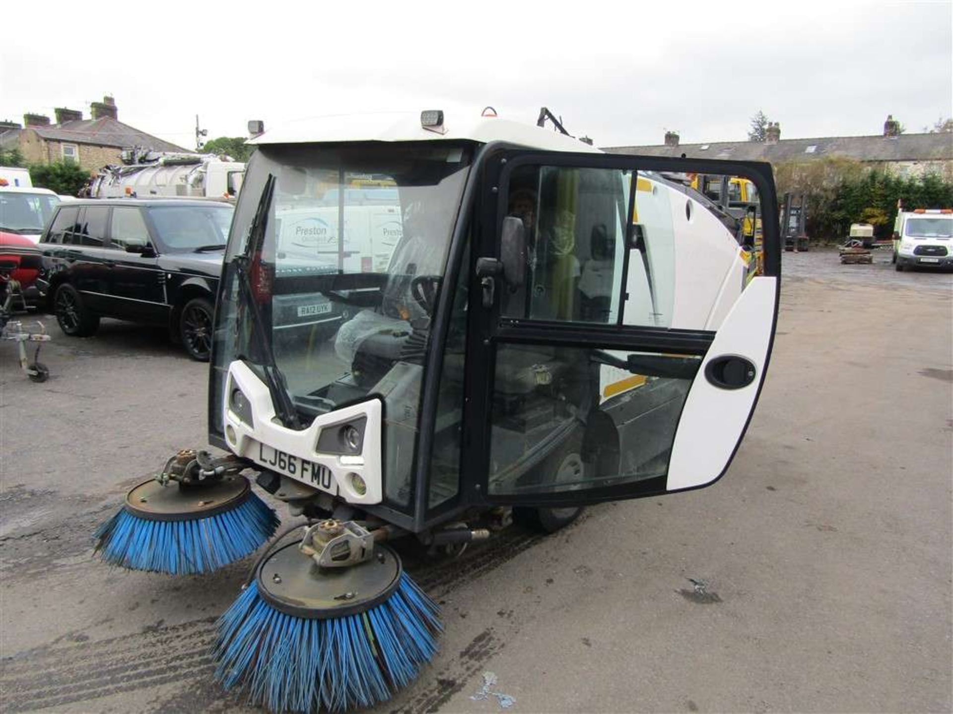 2016 66 reg Johnston Sweeper (Direct Council) - Image 2 of 5