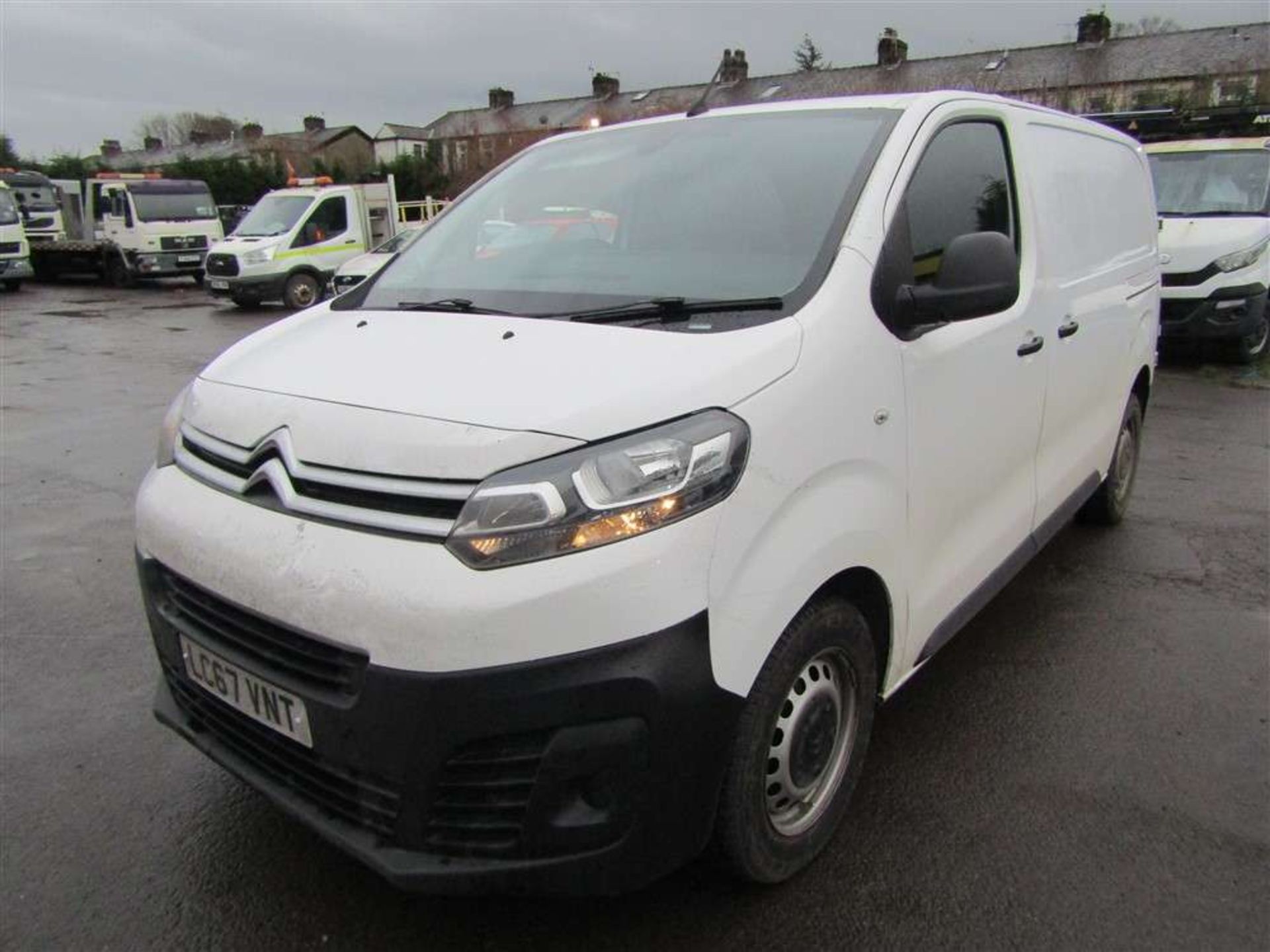 2017 67 reg Citroen Dispatch 1400 En-Prise BHDI SS - Image 2 of 7