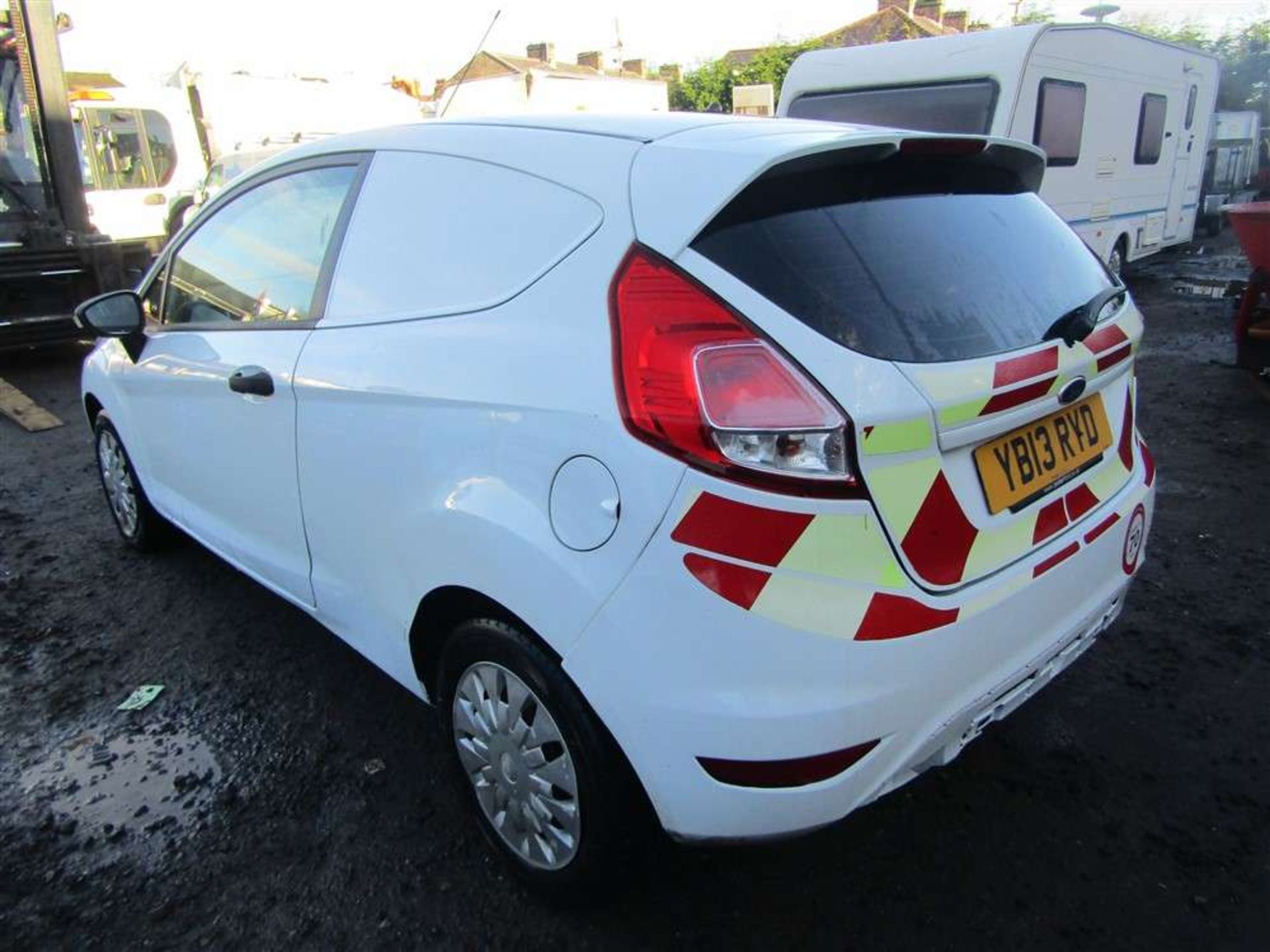 2013 13 reg Ford Fiesta Econetic Tech TDCI (Non Runner) (Direct United Utilities Water) - Bild 3 aus 7