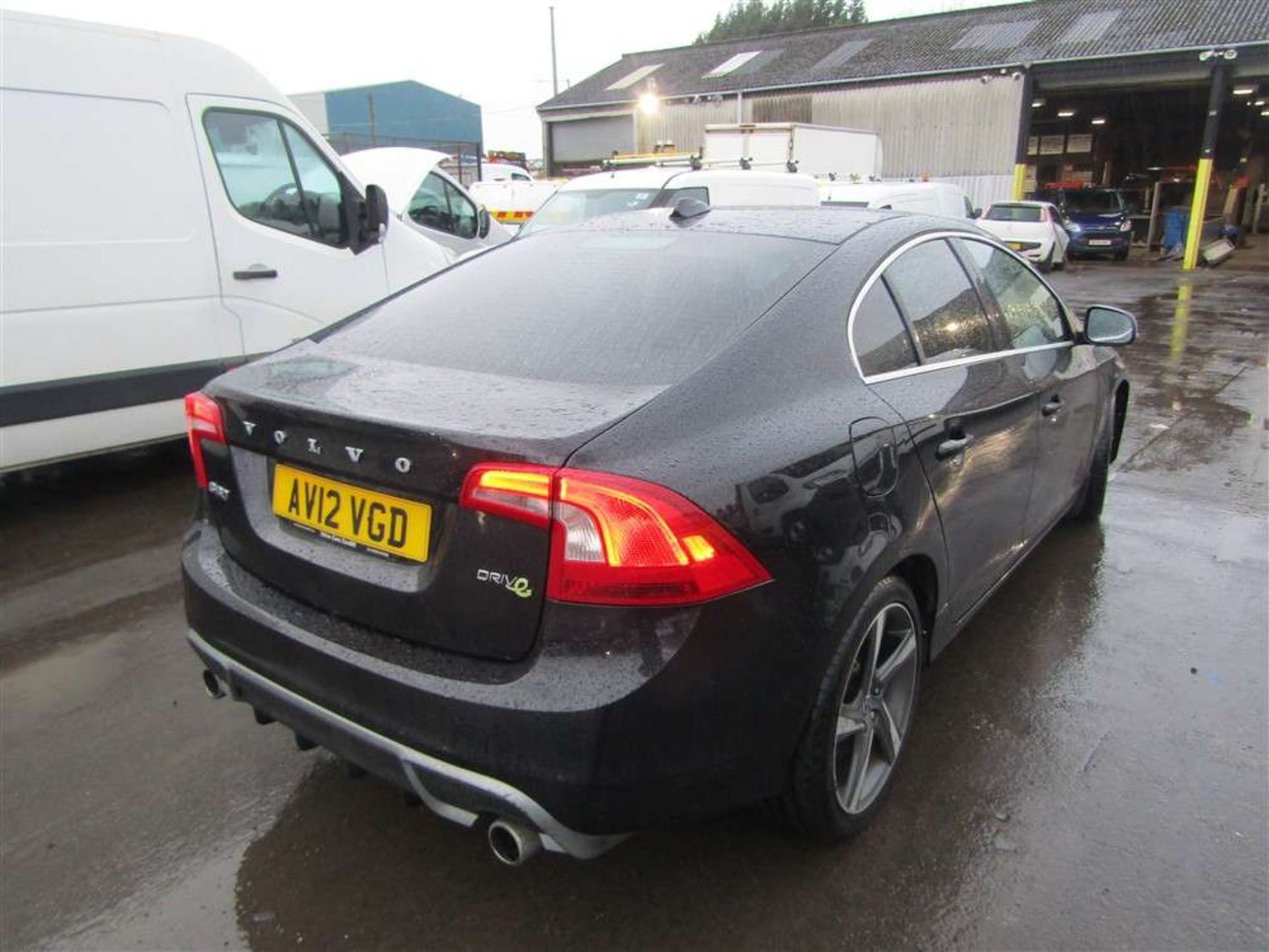 2012 12 reg Volvo 560 R-design Drive Start/Stop - Image 4 of 6