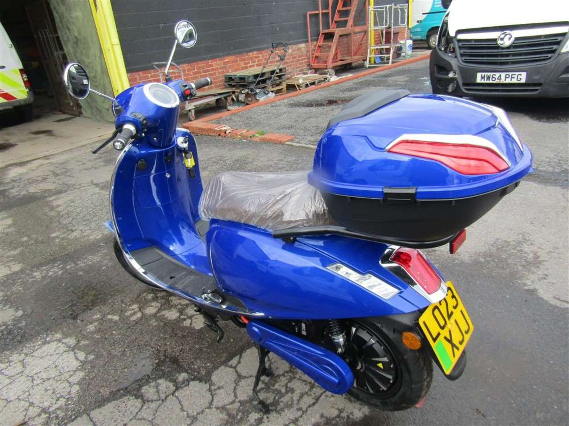 2023 23 reg Sakura JS2A 4 Kw Electric Motorcycle - Image 4 of 6