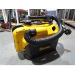 Dewalt Vac