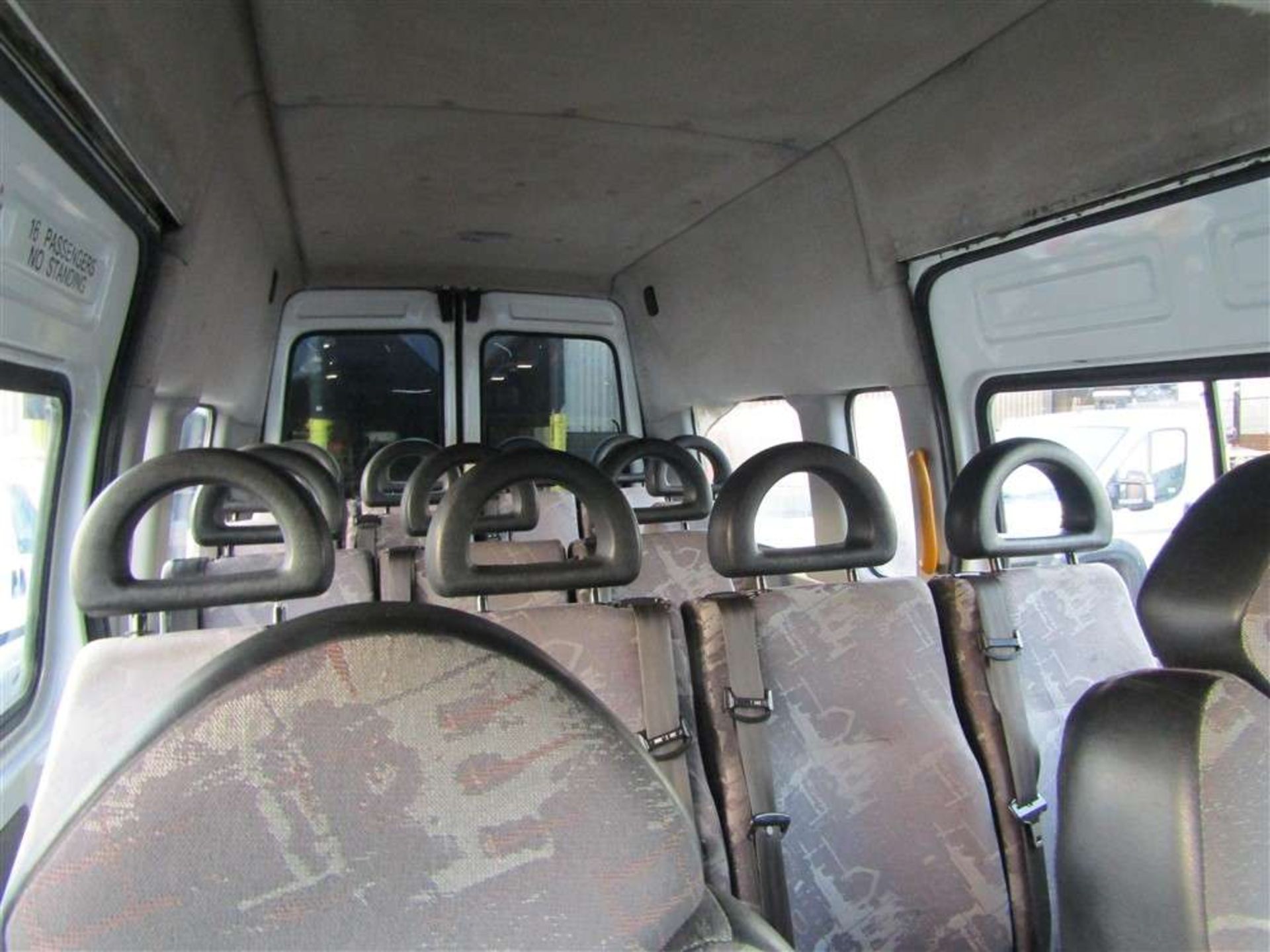 2007 07 reg LDV Maxus 3.9t 17s 105 Minibus - Image 5 of 7