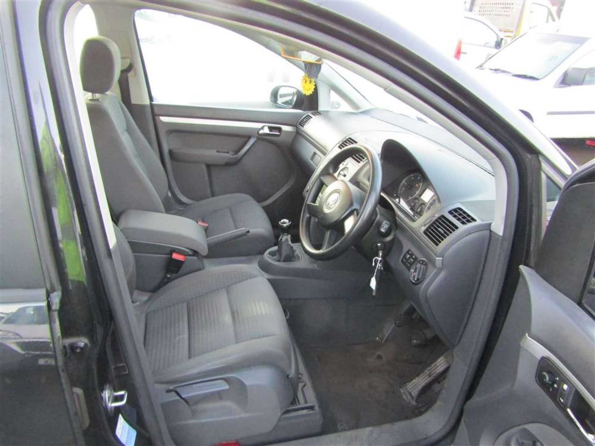 2005 05 reg VW Touran SE TDI - Image 5 of 6