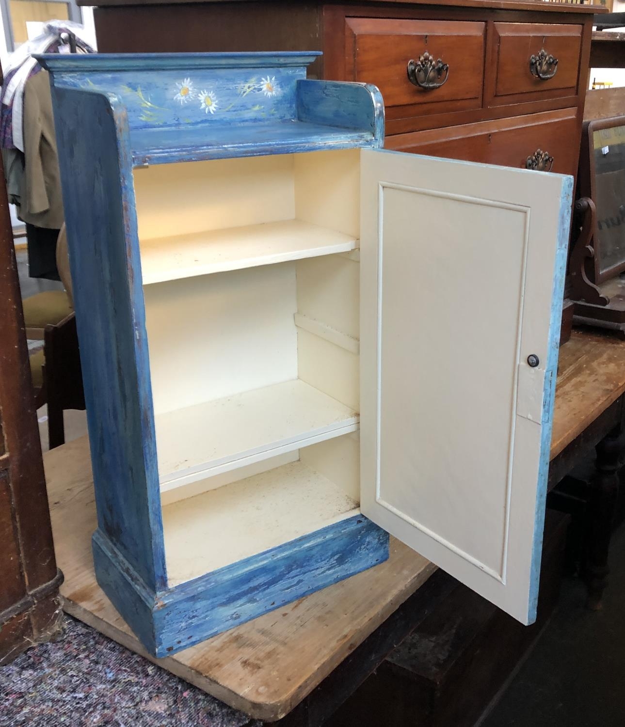 A painted distressed wall cabinet, with two shelves, 36cmW - Image 2 of 2