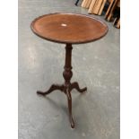 A 20th century mahogany wine table, 40x59cmH