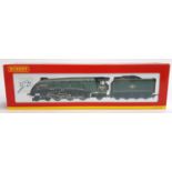 A Hornby OO gauge BR 4-6-2 Class A4 locomotive and tender, 'Kingfisher', R2203, boxed