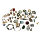 A quantity of costume jewellery, mainly brooches, to include blue lace agate brooch; Limoges