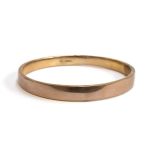 A 9ct gold bangle (soldered shut), 7.5cmD, 10.3g