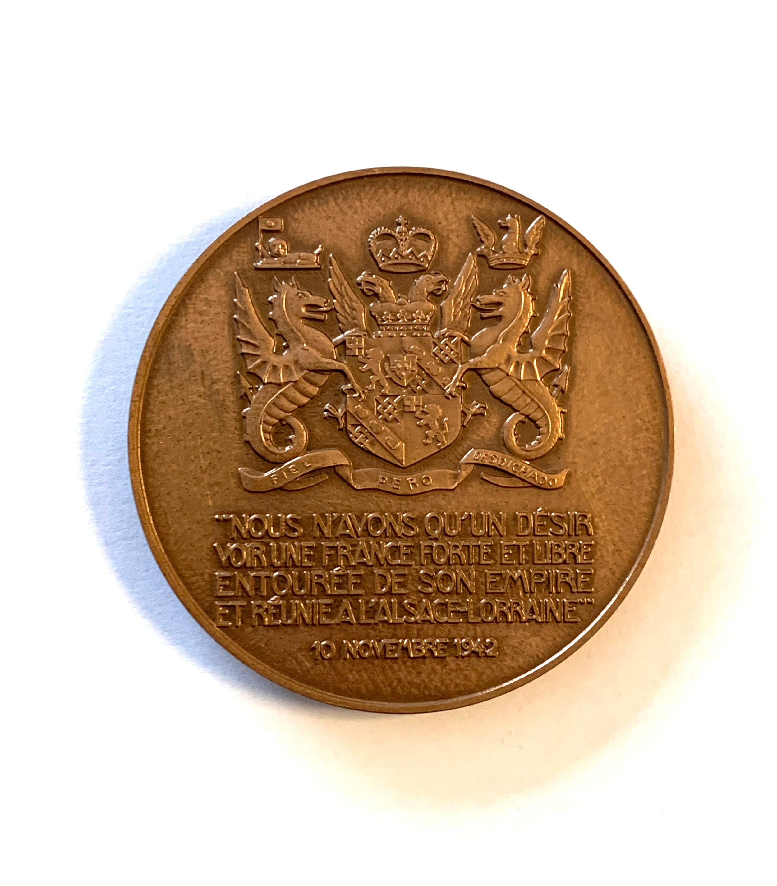 A bronze Winston Churchill medal struck by Pierre Turin in 1945, issued for the liberation of - Image 2 of 3
