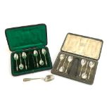 A cased set of six teaspoons and associated sugar tongs, with apostle terminals, London 1896, in a