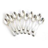 A set of 11 Victorian fiddle and thread teaspoons by Chawner & Co., c.1850-60s, 8.8ozt