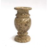 A fossil marble vase, 15cmH