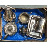 A mixed lot of plated wares, to include three piece tea set, oversize tankard, coffee pot, etc